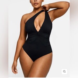 SHAPELLX Smart Sculpt Ruched Twist-Front Shaping Swimsuit